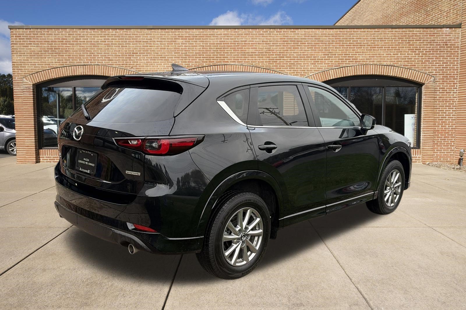 Used 2025 MAZDA CX-5 AWD 2.5 S w/ Preferred Package image 3