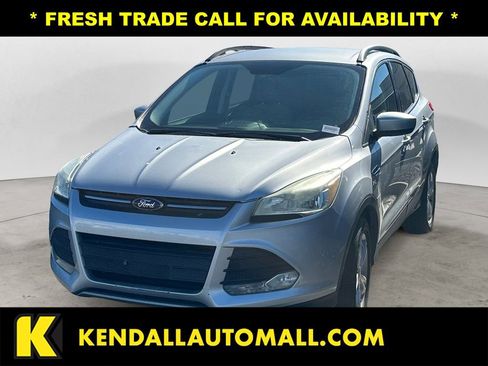 Used 2016 Ford Escape SE w/ Equipment Group 201A FWD image 1