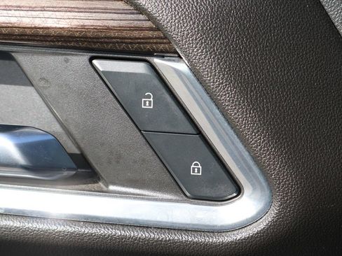 Used 2024 Chevrolet Silverado 1500 LT Trail Boss w/ LT Trail Boss Premium Package AWD/4WD image 19