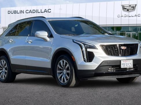 Used 2022 Cadillac XT4 Sport AWD/4WD image 2