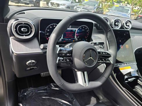 Used 2026 Mercedes-Benz GLC 300 4MATIC image 26