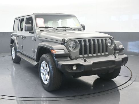 Used 2020 Jeep Wrangler Unlimited Sport S image 9