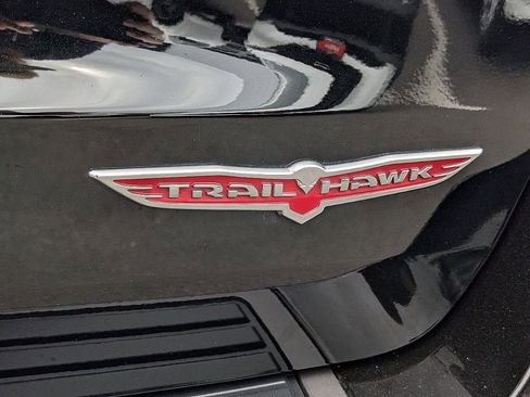 Used 2021 Jeep Grand Cherokee Trailhawk w/ Trailhawk Luxury Group image 13