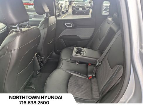 Used 2024 Jeep Compass Latitude image 29