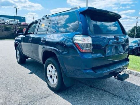 Used 2020 Toyota 4Runner SR5 Premium w/ Moonroof Package AWD/4WD image 6