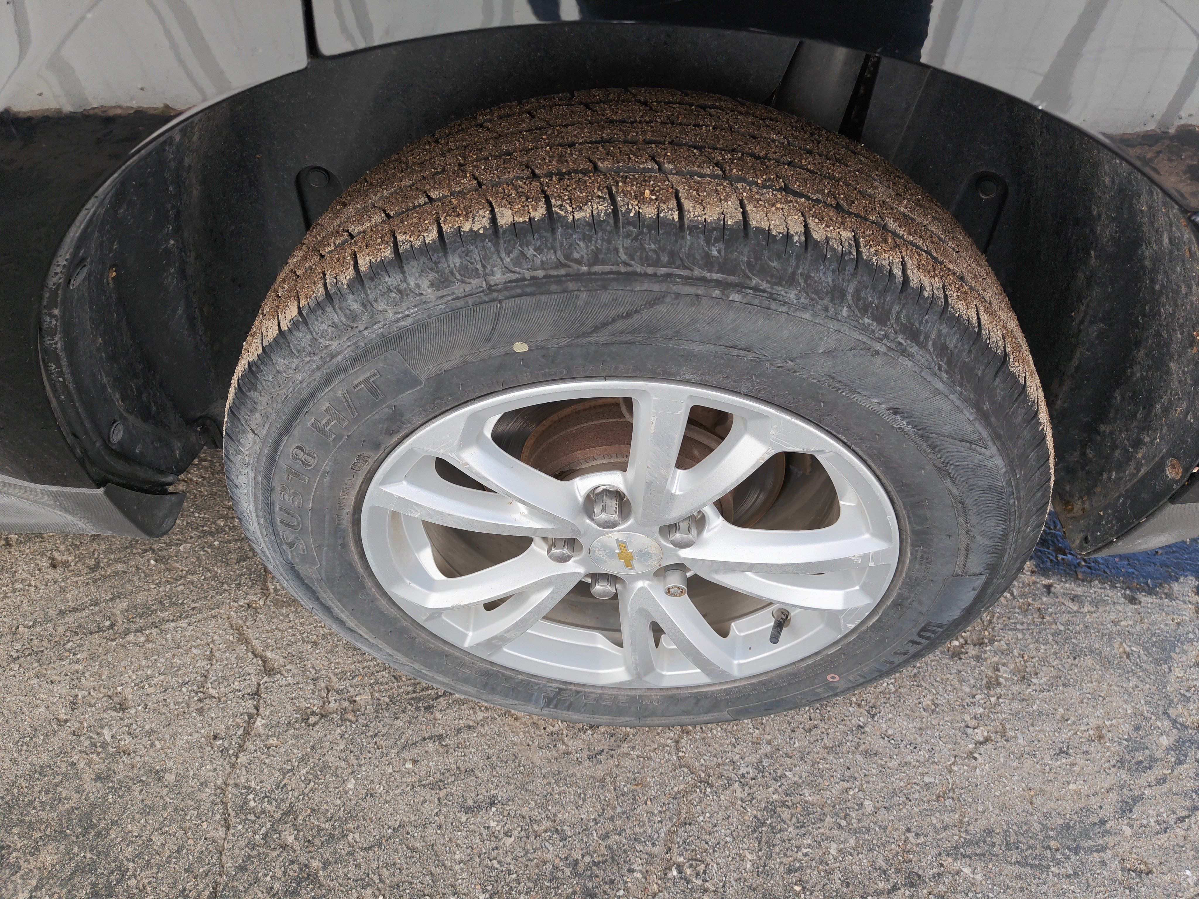 Used 2017 Chevrolet Equinox LT w/ Convenience Package FWD image 12