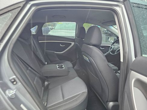 Used 2016 Hyundai Elantra GT w/ Option Group 02 FWD image 15