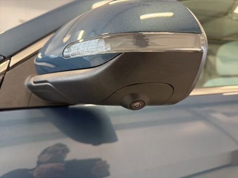 Used 2025 GMC Acadia Denali w/ Super Cruise Package image 11