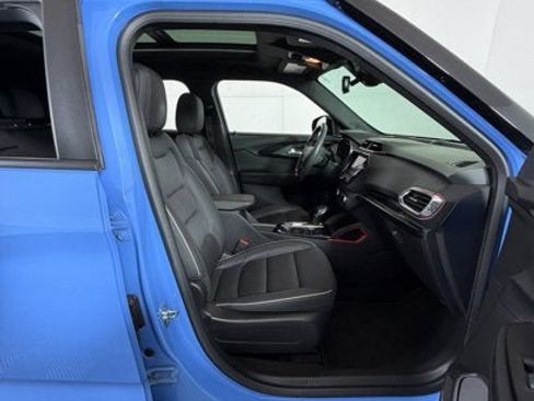 Used 2023 Chevrolet TrailBlazer RS w/ Sun and Liftgate Package AWD/4WD image 5