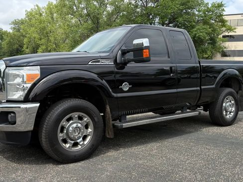 Used 2014 Ford F250 Lariat w/ Chrome Package AWD/4WD image 5