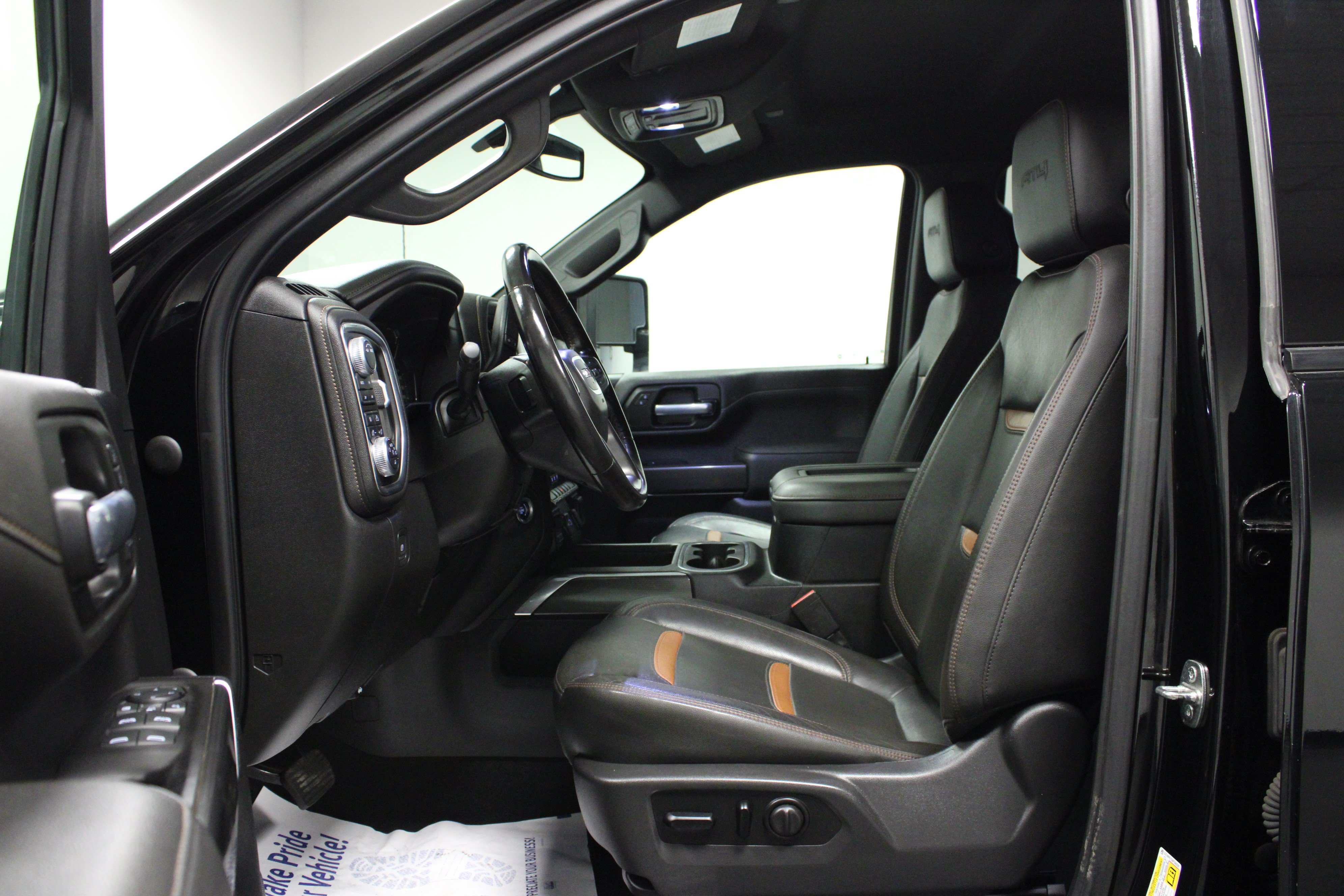 Used 2021 GMC Sierra 2500 AT4 AWD/4WD image 12