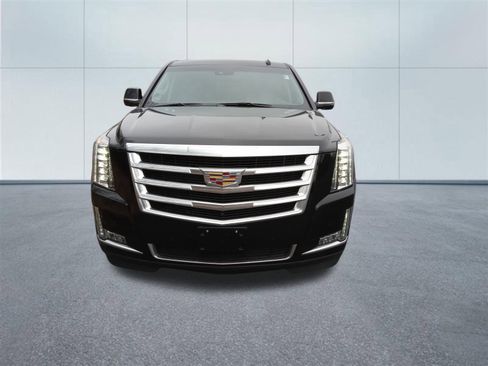 Used 2019 Cadillac Escalade ESV Luxury image 5