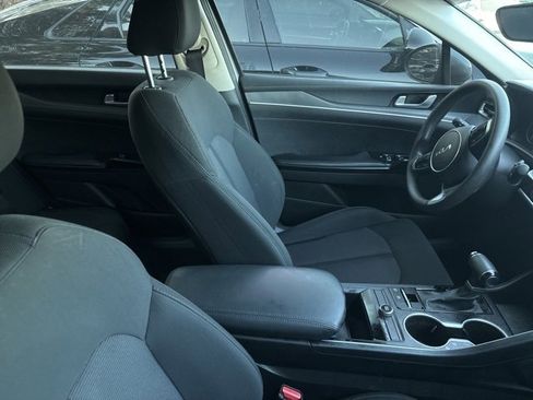 Used 2023 Kia K5 LXS image 11