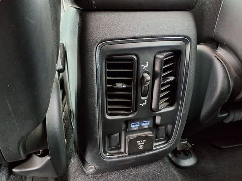 Used 2021 Jeep Grand Cherokee Limited w/ Premium Lighting Group image 25