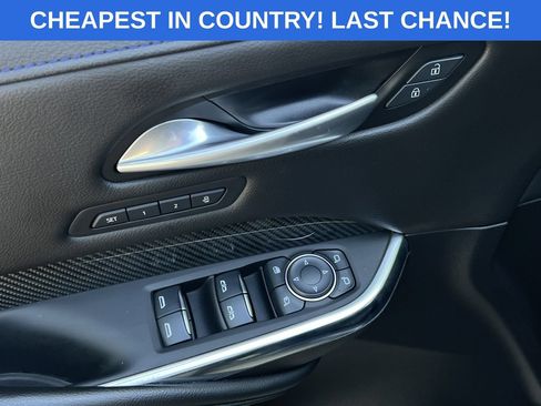 Used 2025 Cadillac XT4 Sport FWD image 22