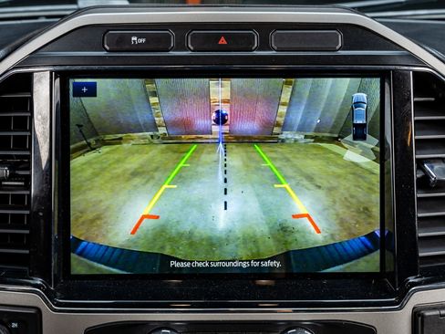 Used 2022 Ford F250 Lariat w/ Black Appearance Package image 23