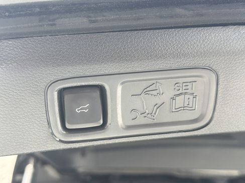 Used 2022 Ford Expedition Max Platinum AWD/4WD image 8