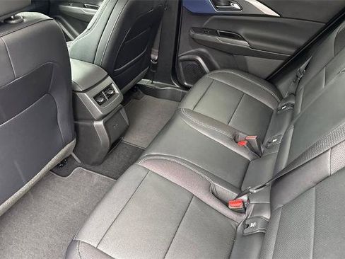 New 2026 Chevrolet Equinox EV LT image 12