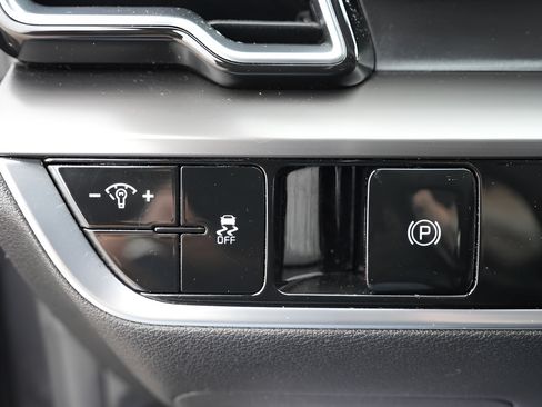 Used 2024 Kia Sportage EX AWD/4WD image 24