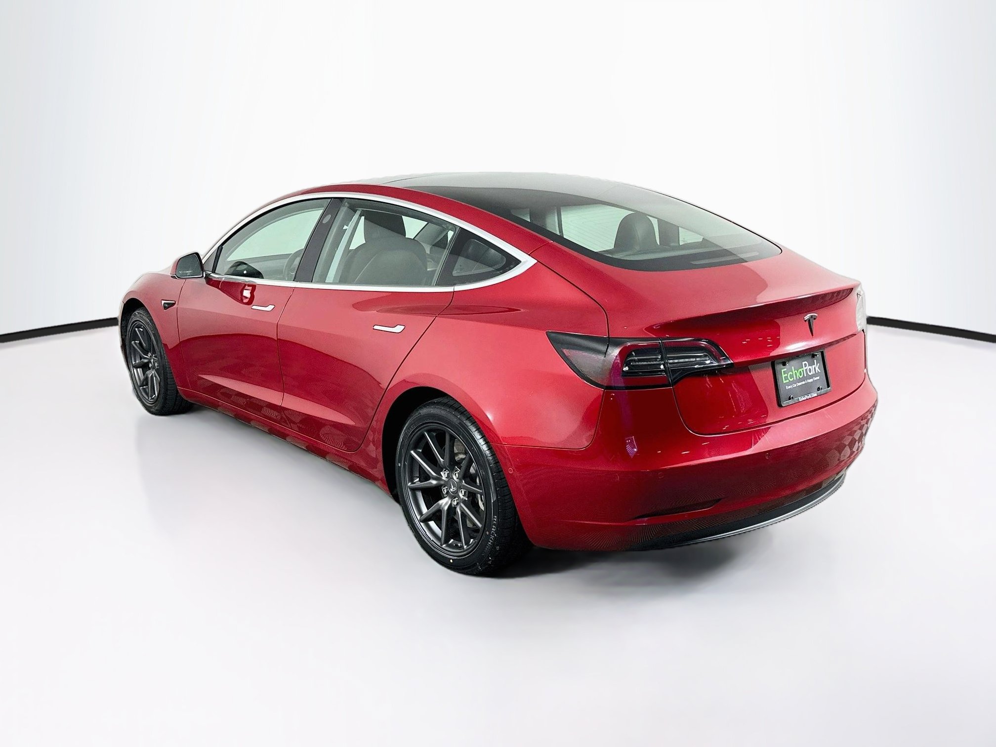 Used 2018 Tesla Model 3 Long Range RWD image 5