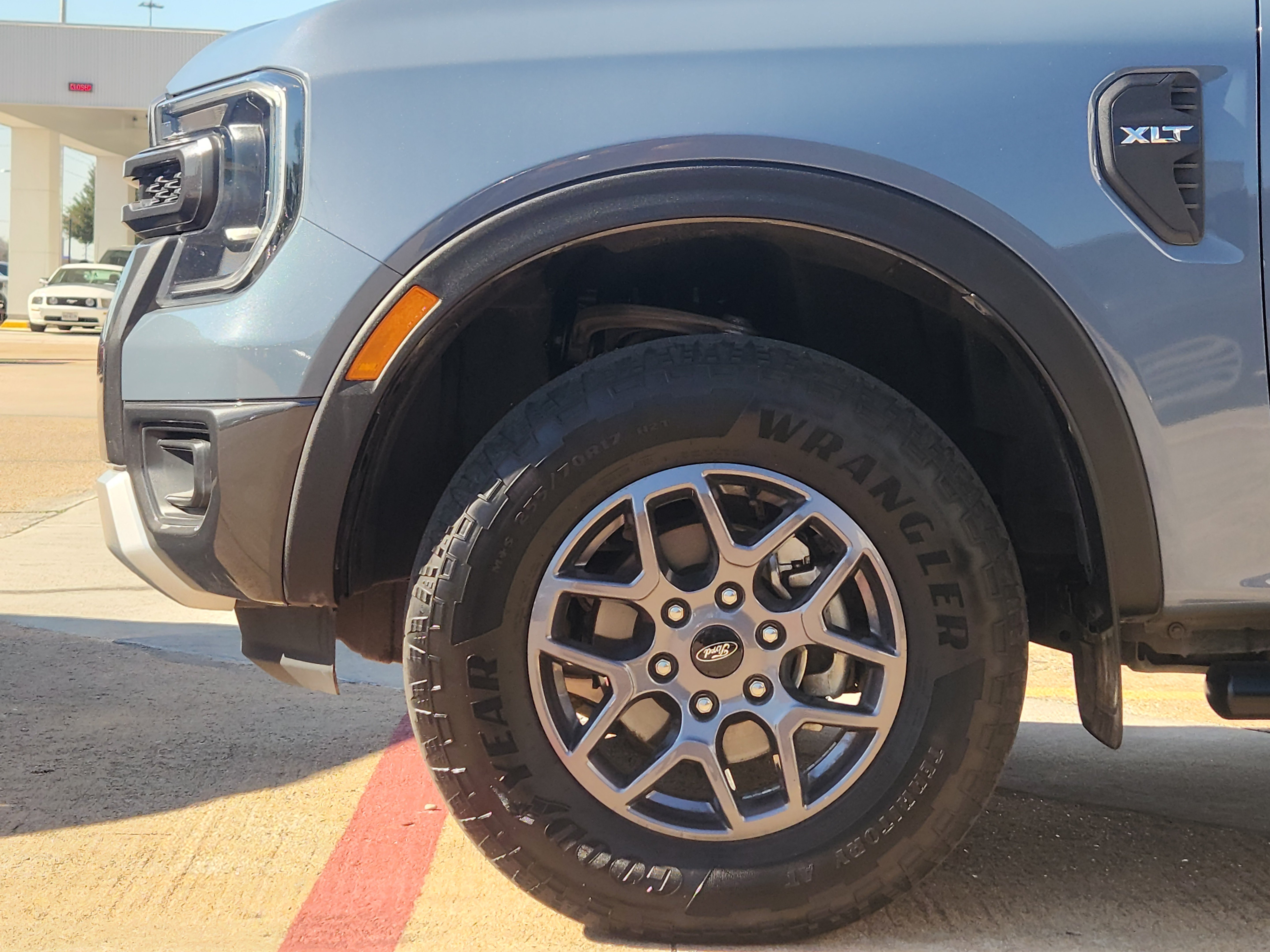 Used 2025 Ford Ranger XLT w/ Equipment Group 301A High RWD image 5