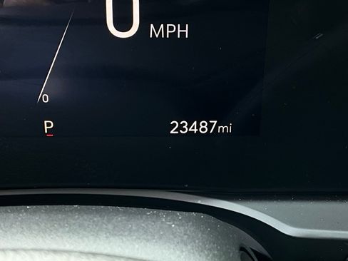 Used 2025 Buick Envista Sport Touring image 38