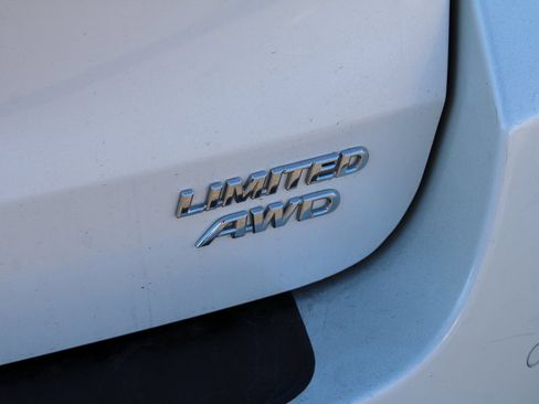 Used 2019 Toyota Sienna Limited image 36