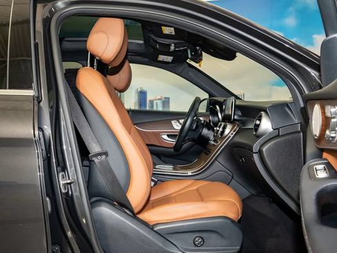 Certified 2021 Mercedes-Benz GLC 300 4MATIC image 21