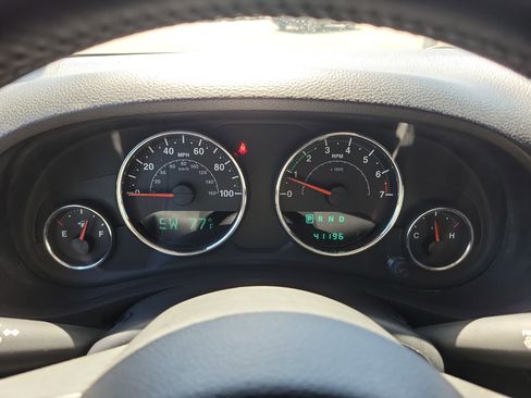 Used 2012 Jeep Wrangler Sport image 22