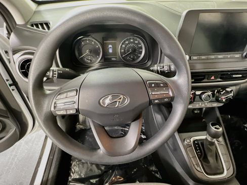 Used 2023 Hyundai Kona SEL AWD/4WD image 11