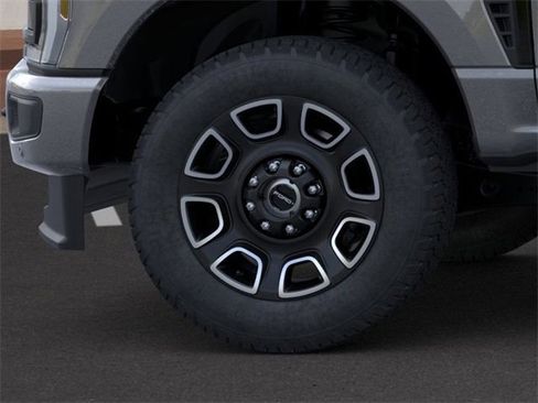 New 2026 Ford F250 Platinum w/ FX4 Off-Road Package image 19