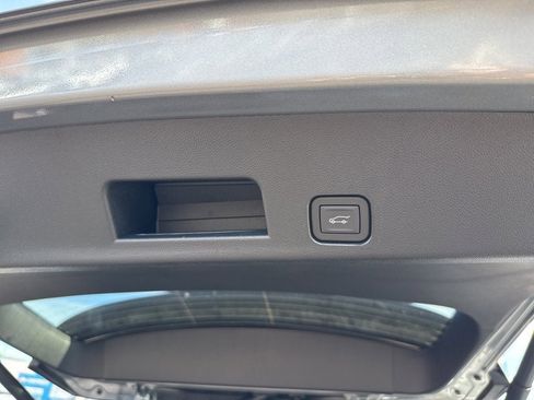 New 2026 Chevrolet Traverse LT w/ Sun and Wheel Package image 20