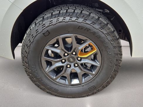 Used 2025 Ford Expedition Tremor AWD/4WD image 10