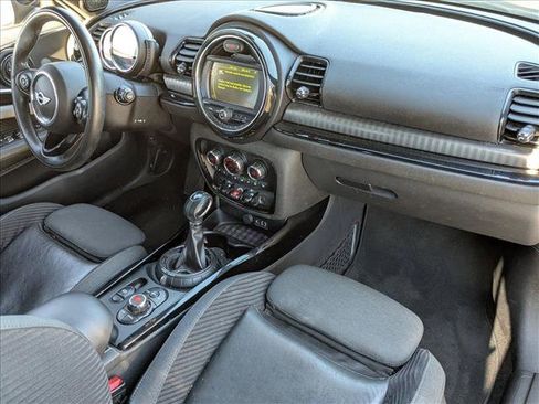 Used 2017 MINI Cooper Clubman S image 21