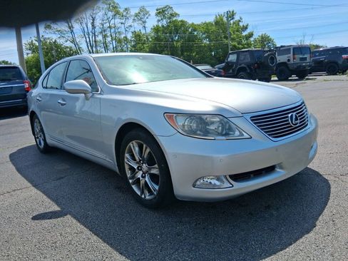 Used 2008 Lexus LS 460 RWD image 3