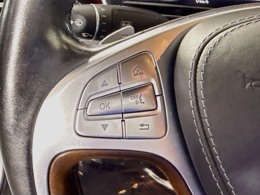 Used 2016 Mercedes-Benz S 550 4MATIC Sedan image 13