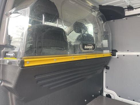 Used 2022 Mercedes-Benz Metris image 11