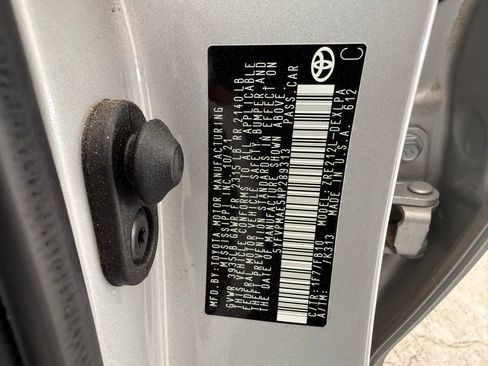 Used 2022 Toyota Corolla LE w/ LE Convenience Package FWD image 26