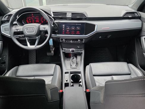 Used 2022 Audi Q3 2.0T Premium Plus w/ Premium Plus Package image 8