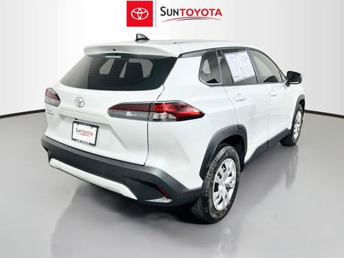 Used 2026 Toyota Corolla Cross L FWD image 4