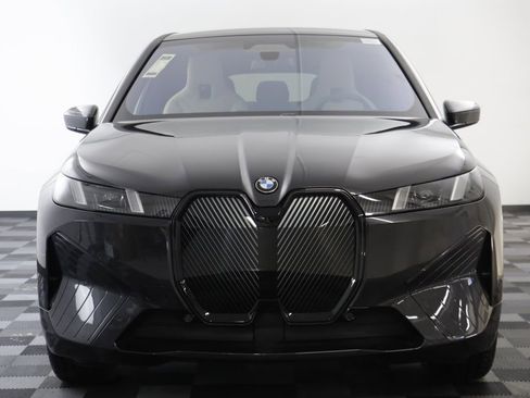 New 2026 BMW iX xDrive45 image 23