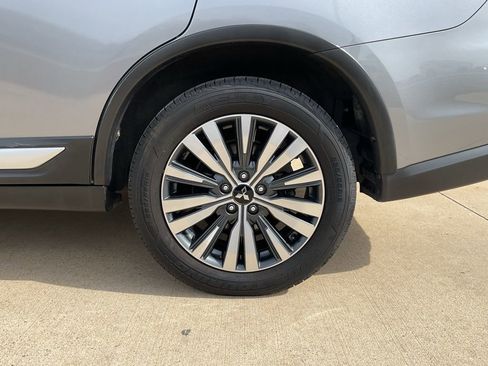 Used 2020 Mitsubishi Outlander SEL image 6