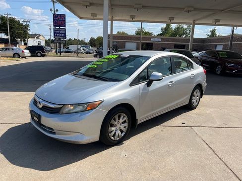 Used 2012 Honda Civic LX image 3