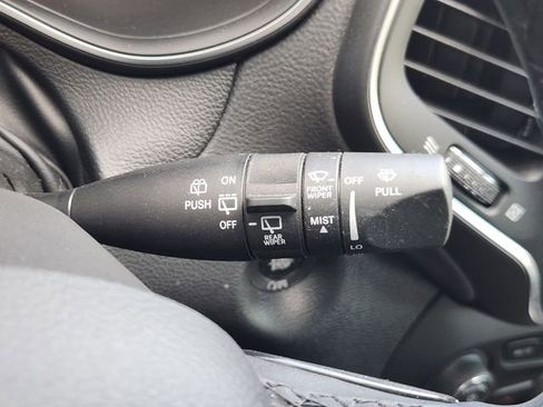 Used 2022 Jeep Cherokee Latitude Lux image 27