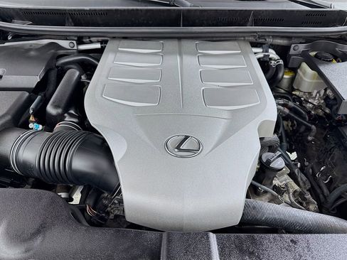 Used 2017 Lexus GX 460 Premium w/ Premium Package image 31