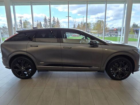 New 2026 Cadillac Optiq V w/ Magnus Launch Edition image 5