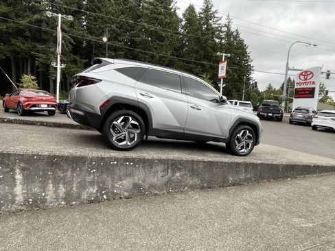 Used 2022 Hyundai Tucson Limited AWD/4WD image 8