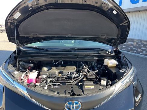 Used 2025 Toyota Sienna XLE w/ XLE Plus Package image 22