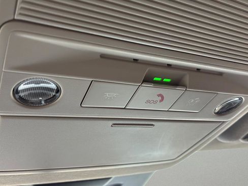 Used 2026 Nissan Sentra SR w/ Floor Mat Package FWD image 36
