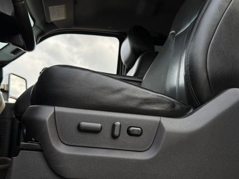Used 2015 Ford F250 Lariat w/ Chrome Package AWD/4WD image 15
